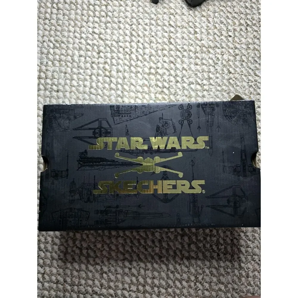 Skechers product pair